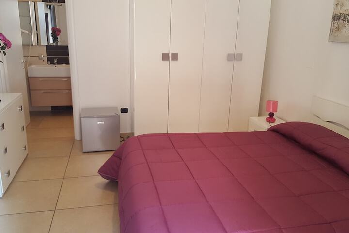 Room 4 of 71