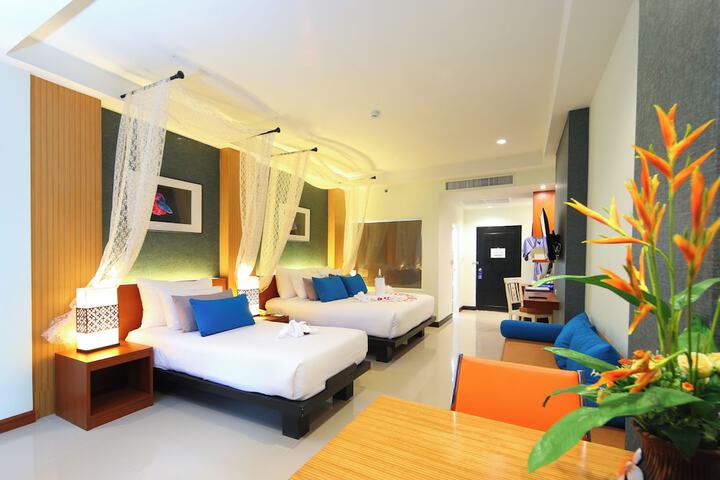 Room 51 of 166