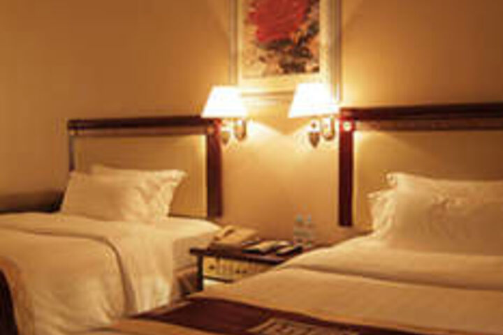 Room 100 of 159