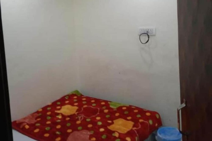 Room 7 of 8