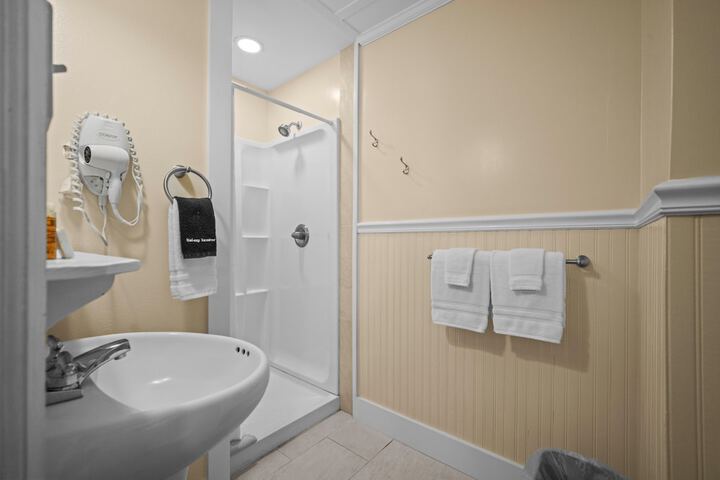 Clean Restrooms