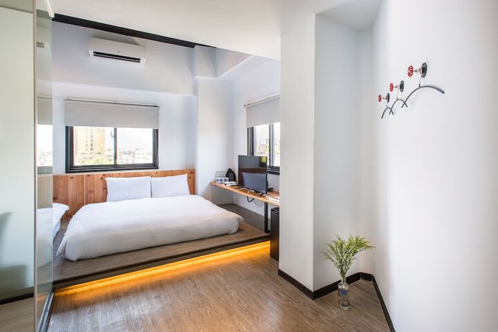 Room 20 of 53
