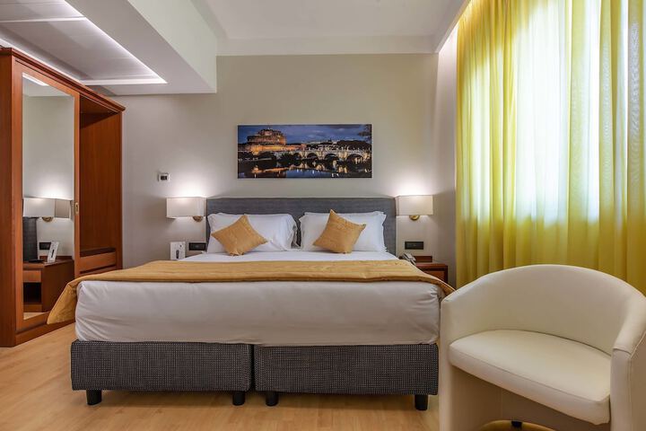 Room 70 of 173