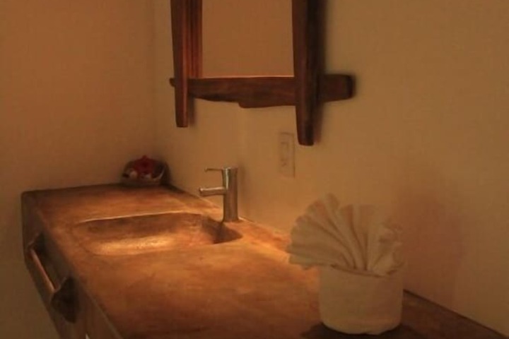 Room 12 of 72