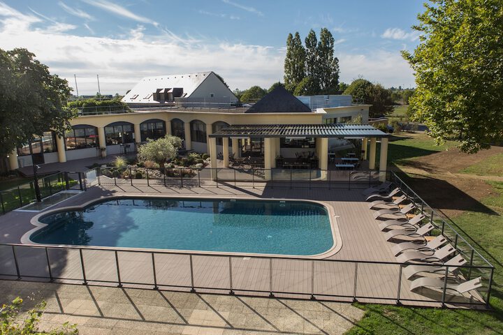 Pool 45 of 82