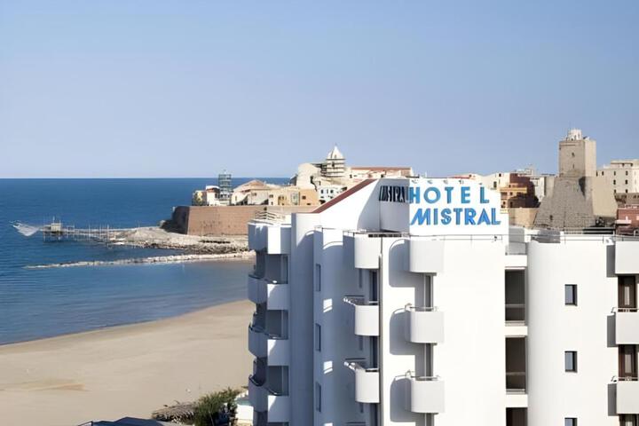 Hotel Mistral