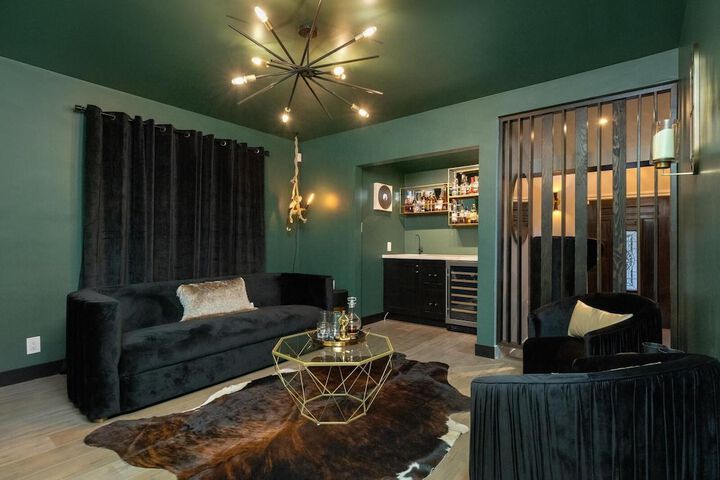Room 18 of 46