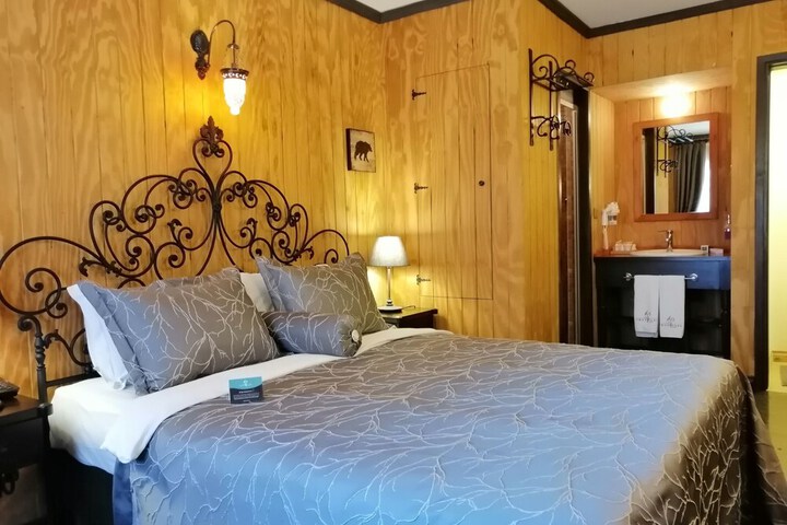 Room 4 of 46
