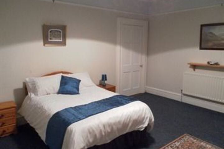 Room 8 of 25