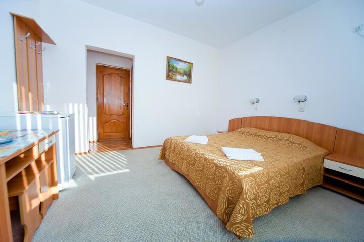 Room 5 of 23