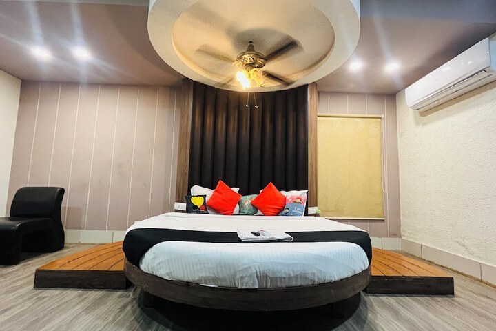 Room 7 of 84
