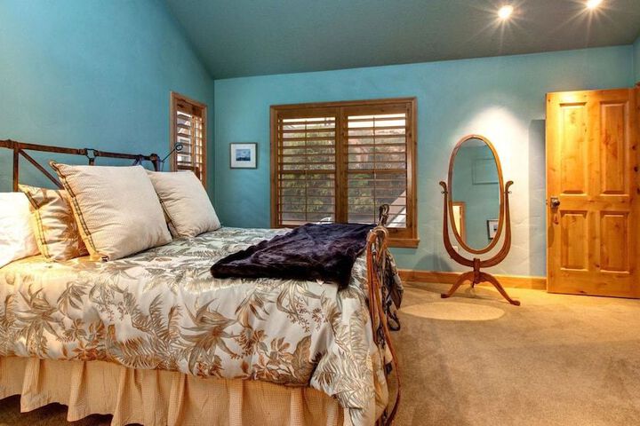 Room 14 of 28