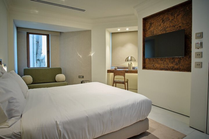 Room 25 of 67