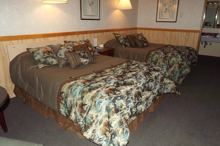 Room 8 of 24