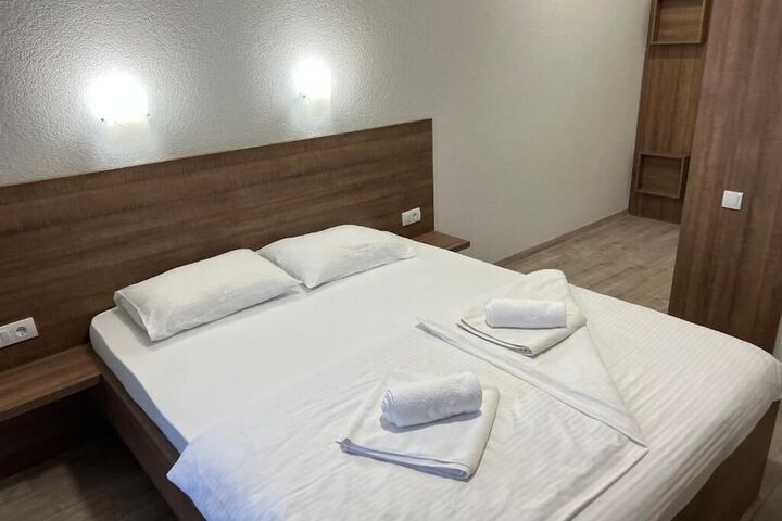 Room 4 of 21