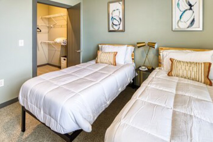 Room 255 of 283