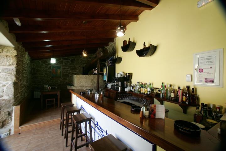 Lounge 15 of 24