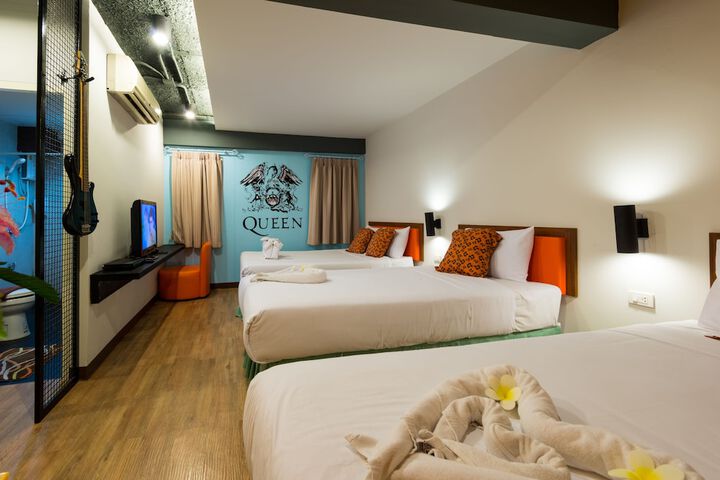 Room 27 of 313