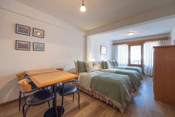 Room 14 of 64
