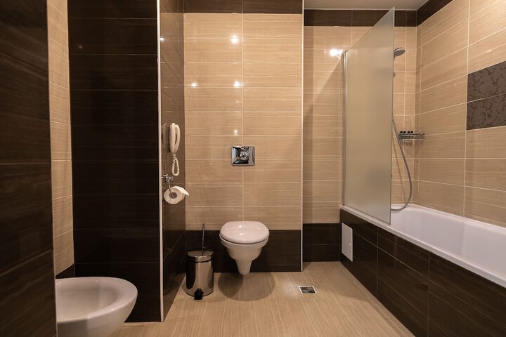 Room 60 of 112