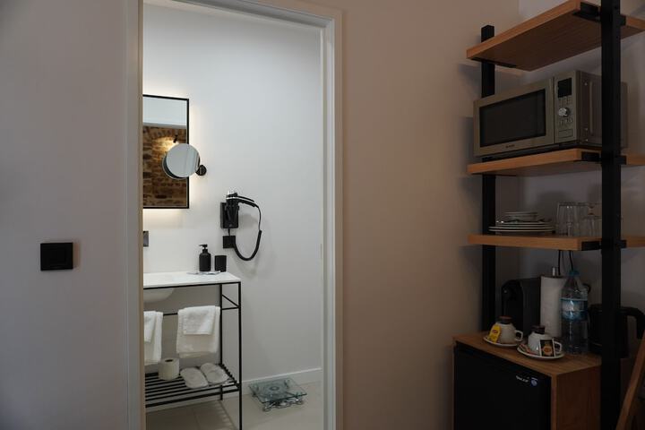 Room 82 of 148