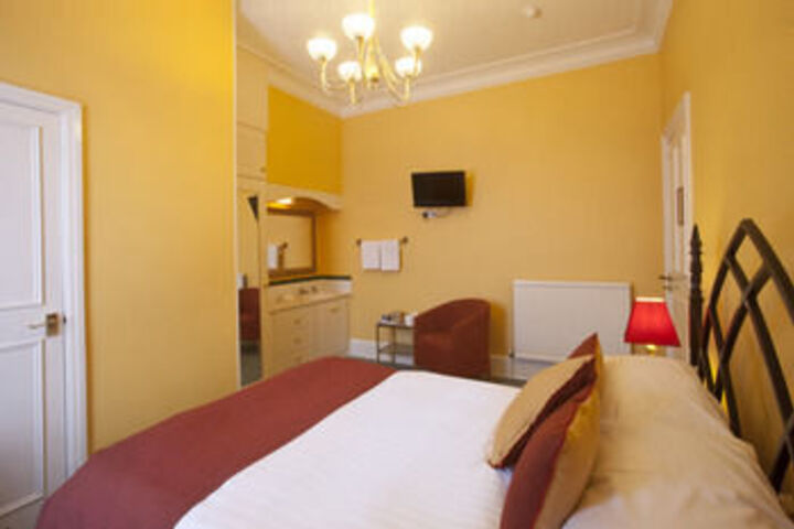 Room 36 of 95