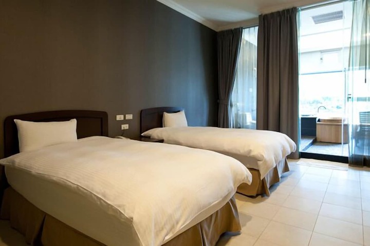 Room 25 of 67