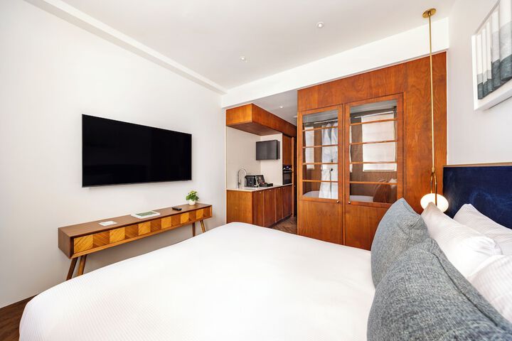 Room 8 of 45