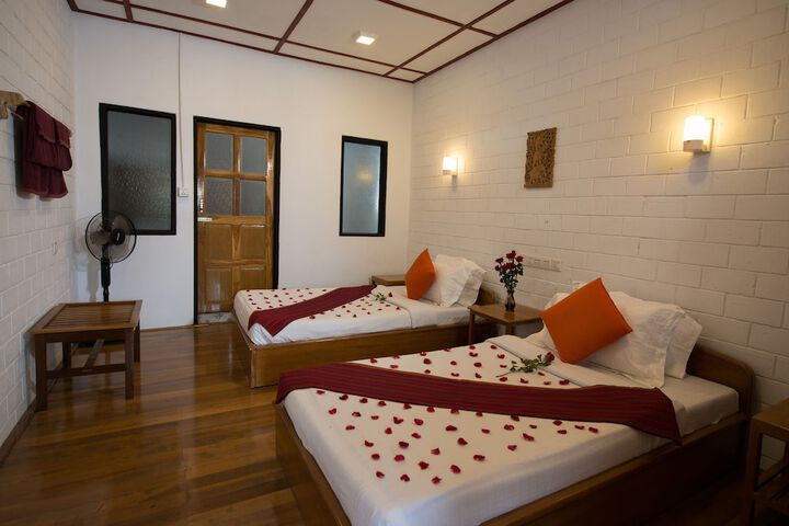 Room 5 of 46