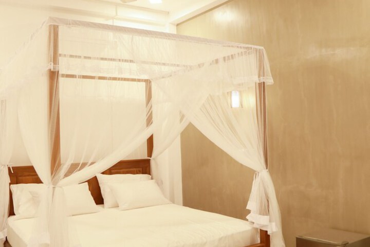 Room 5 of 41