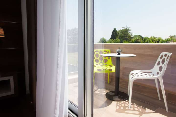 Terrace/Patio 47 of 140