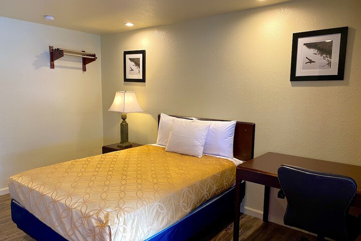 Room 12 of 31