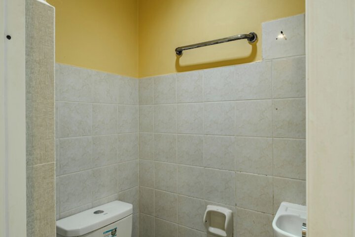 Room 20 of 28