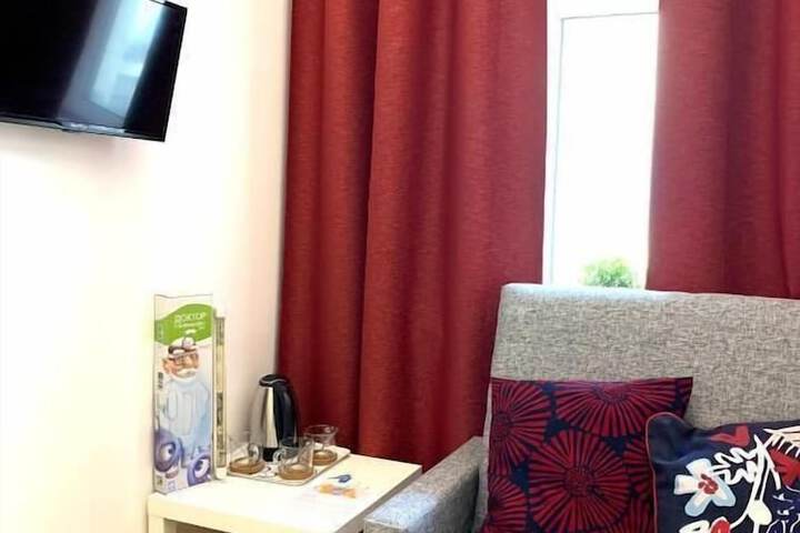 Room 7 of 33