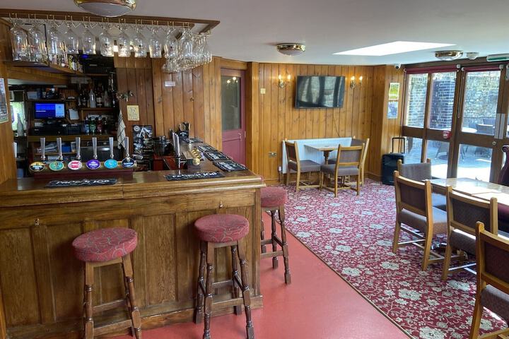 The Jolly Drayman Pub and Hotel