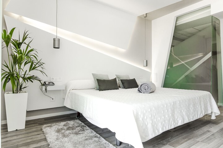 Room 10 of 55