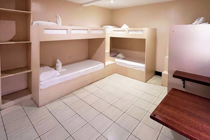 Room 41 of 90