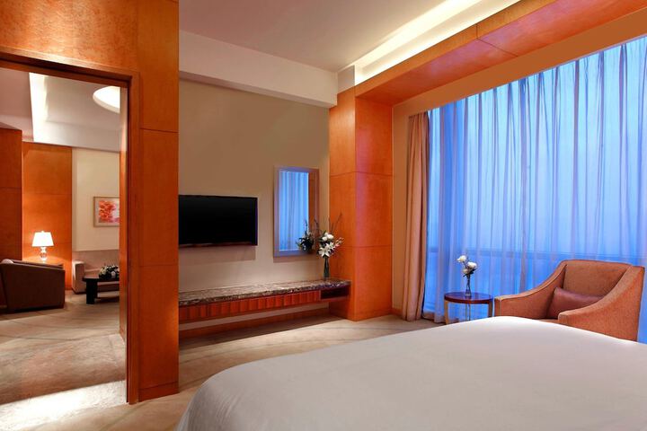 Room 17 of 54