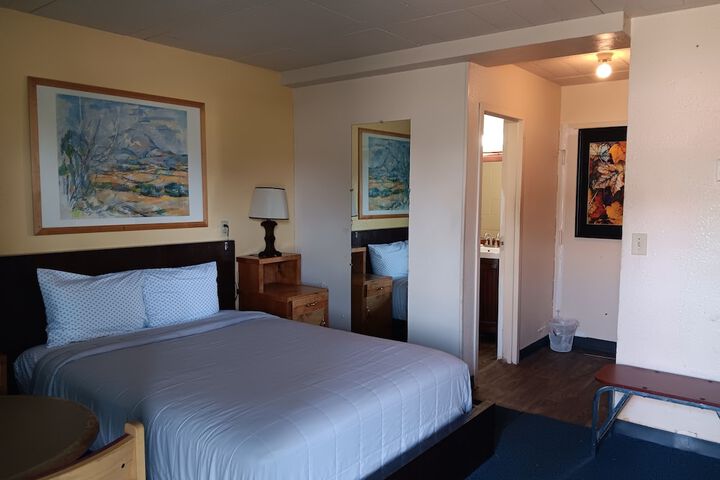 Room 3 of 26