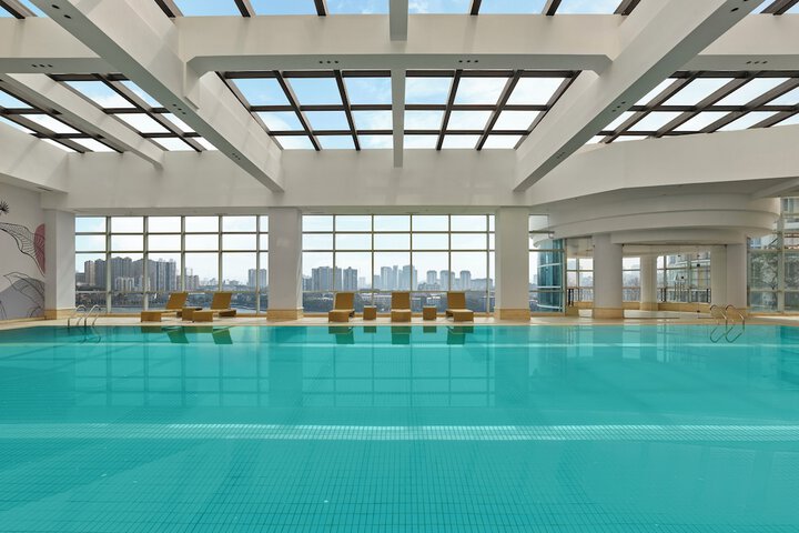 Pools & Facilities