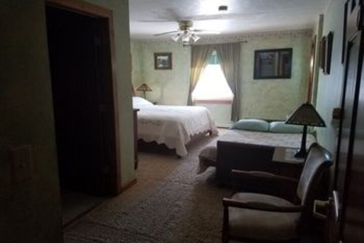 Room 35 of 66