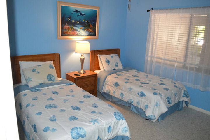 Room 2 of 15