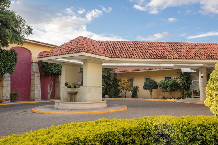 Hotel 80 of 83