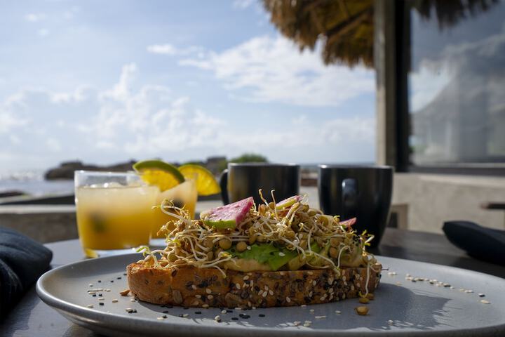Breakfast/Coffee Service 105 of 131