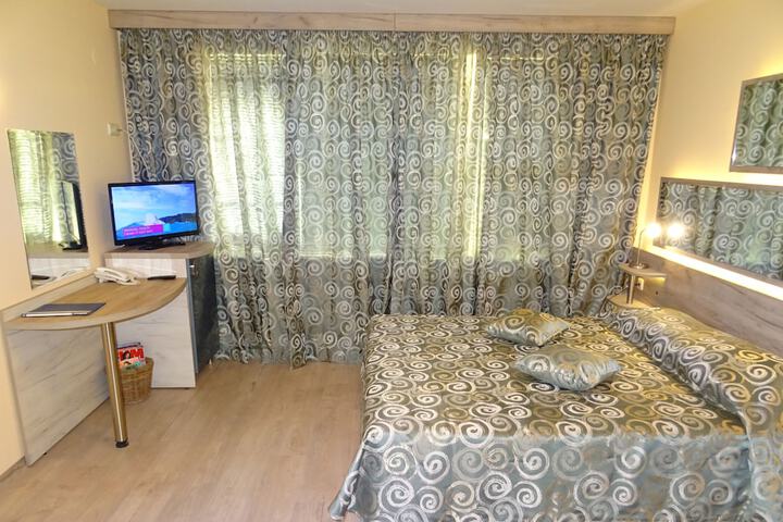 Room 44 of 85
