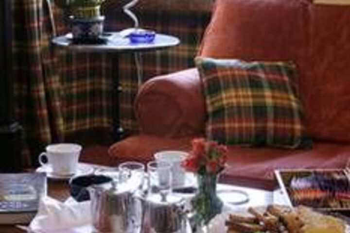 Lounge 11 of 47