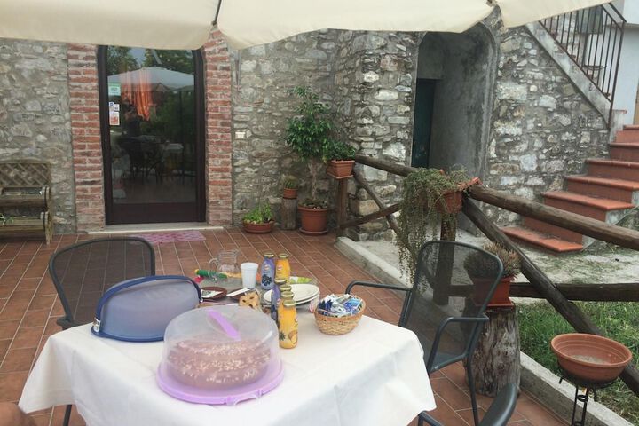Dining 30 of 58