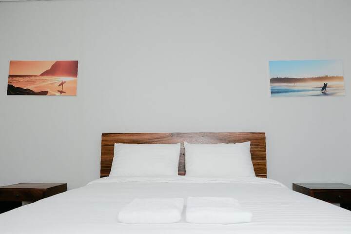 Room 5 of 19