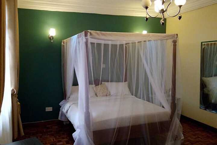 Room 7 of 23