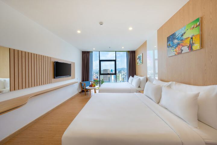 Room 9 of 65